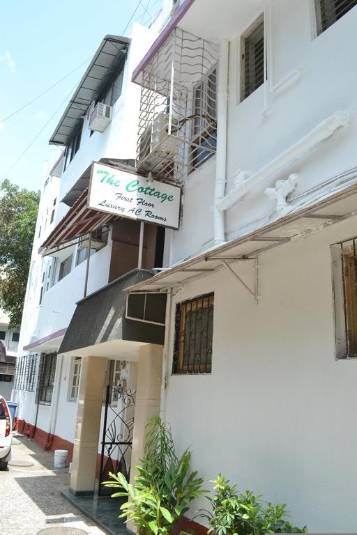 The Cottage Mumbai  Buitenkant foto