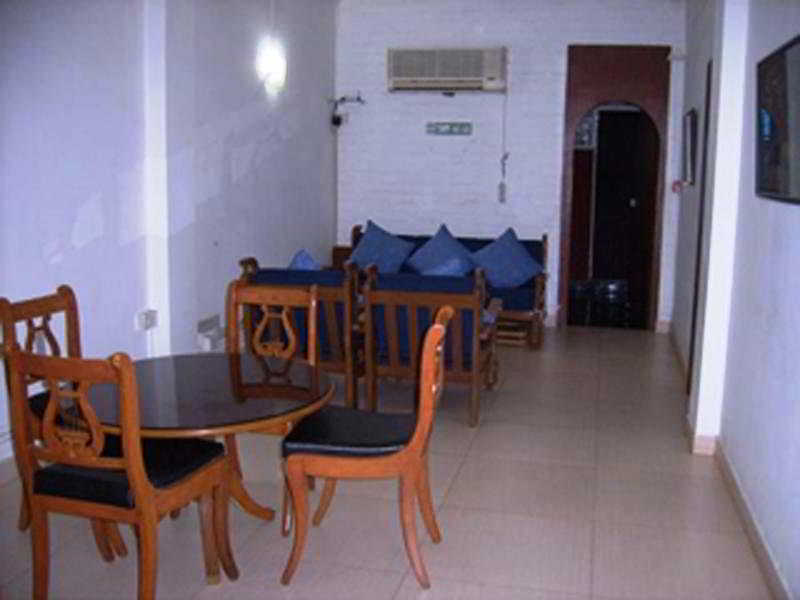 The Cottage Mumbai  Buitenkant foto