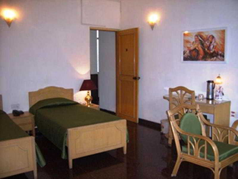 The Cottage Mumbai  Buitenkant foto